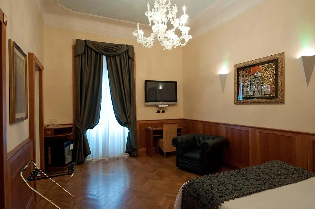 Отель Relais Conte Di Cavour De Luxe Рим Италия